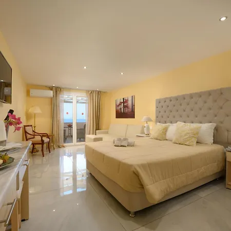 호텔 Cavomarina Beach- Adults Only 4*
